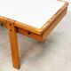 Bureau en pin original des années 1970