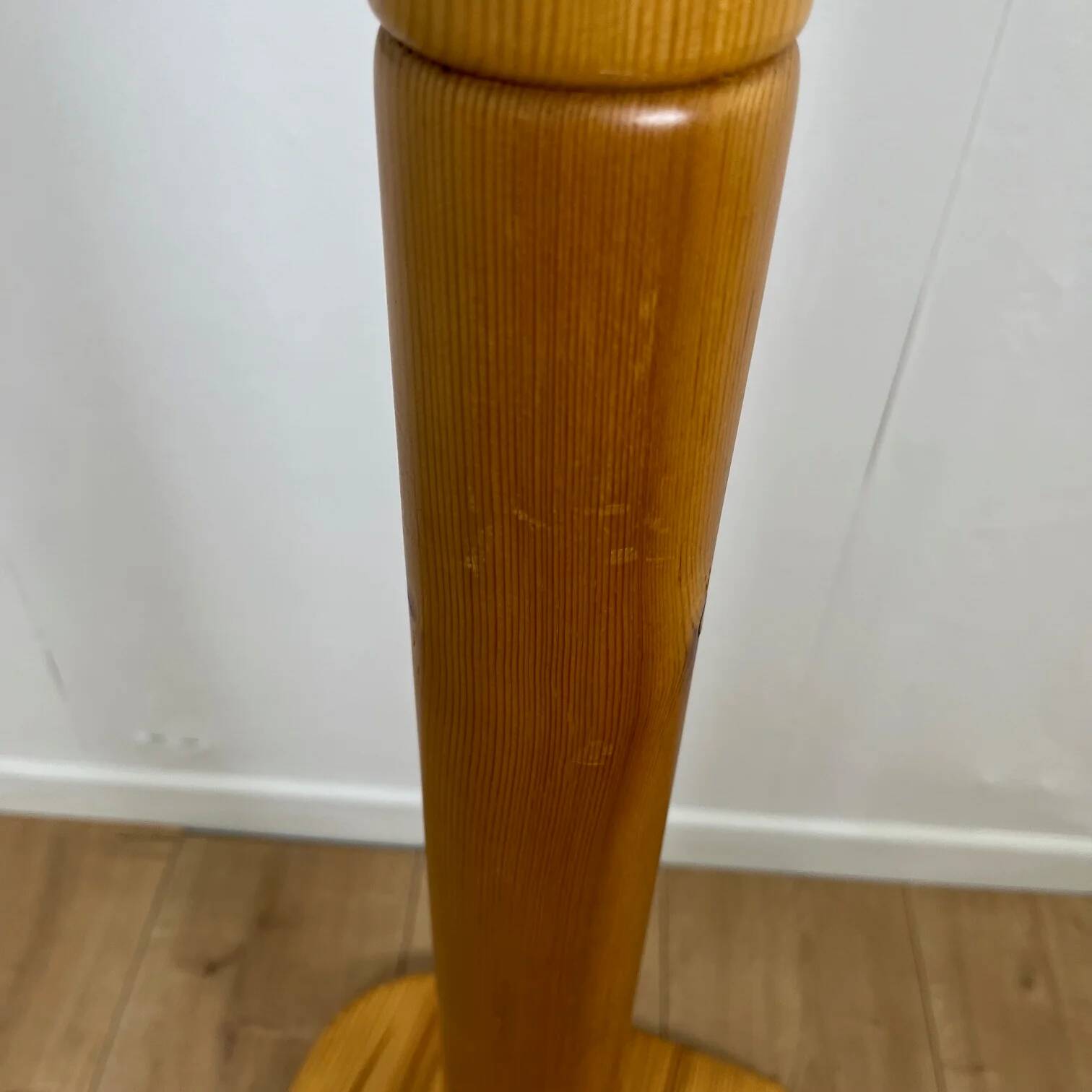Freestanding pine coat rack with articulated arm, 1970/80 MCM