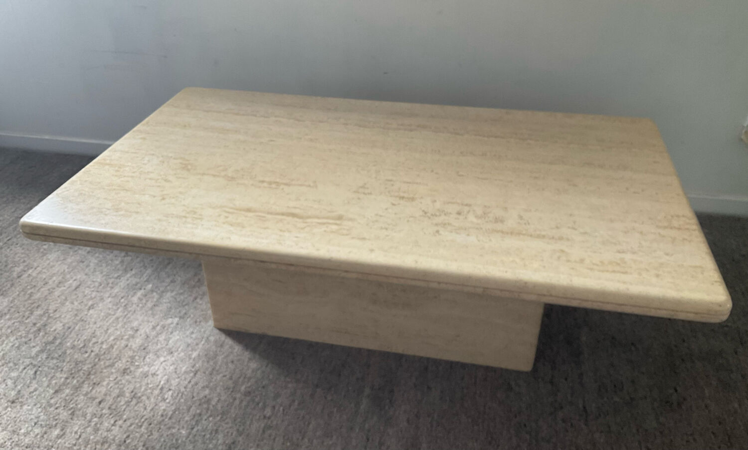 Table basse en travertin des années 70