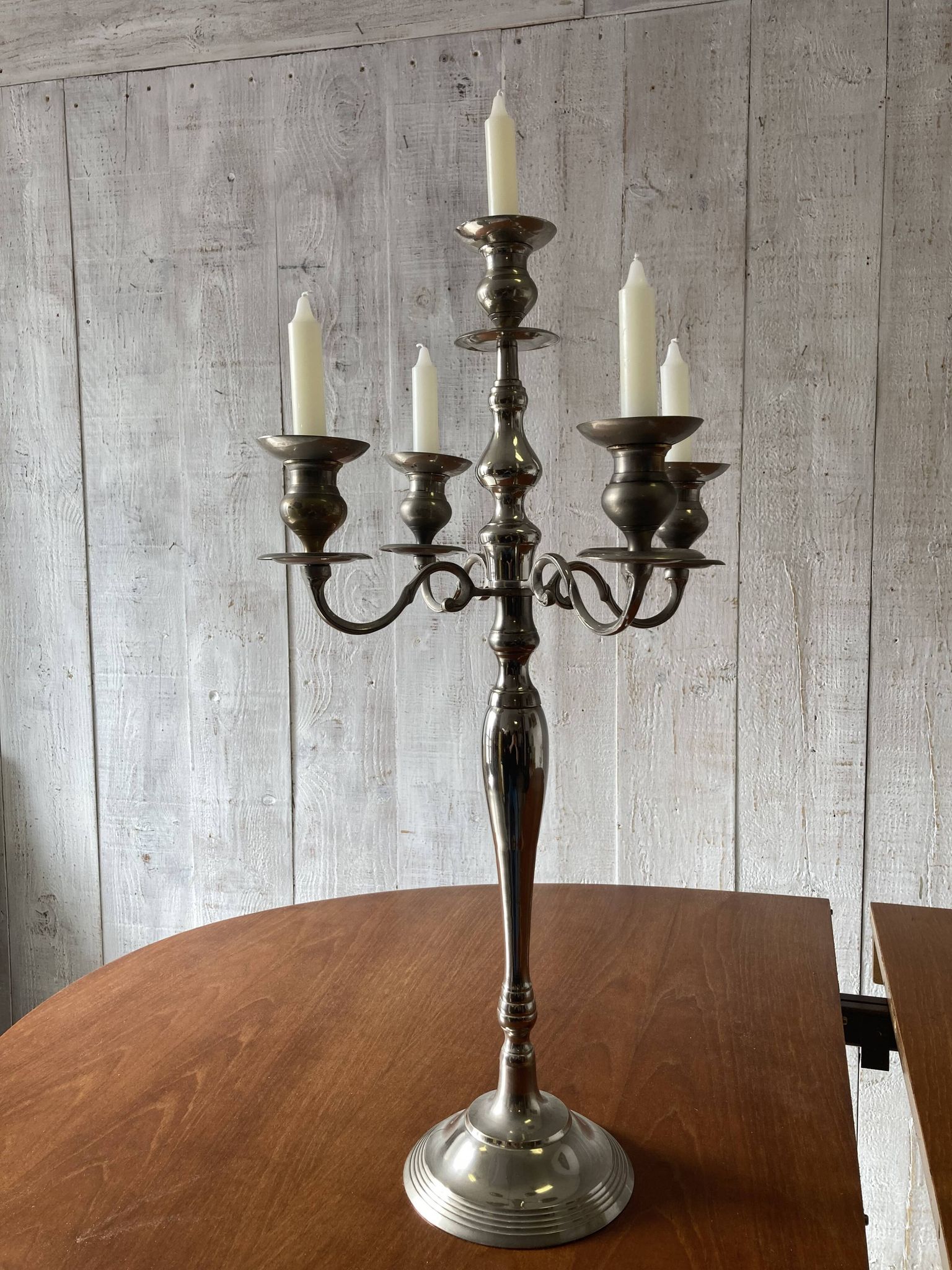 Grand vintage chandelier