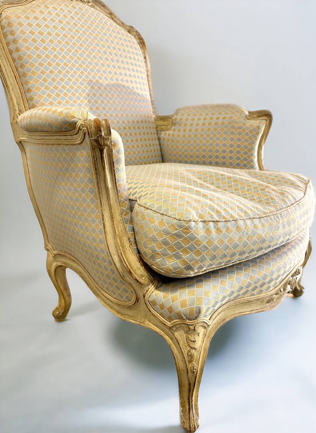 Louis XV lacquered salon from the 1900s.