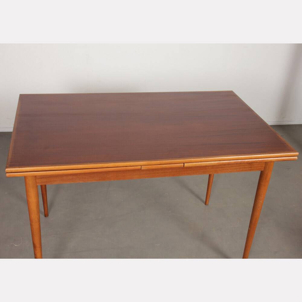 Dining table produced by the manufacturer Drevotvar, 1960
