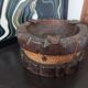 Cendrier rustique ancien en bois sculpté
