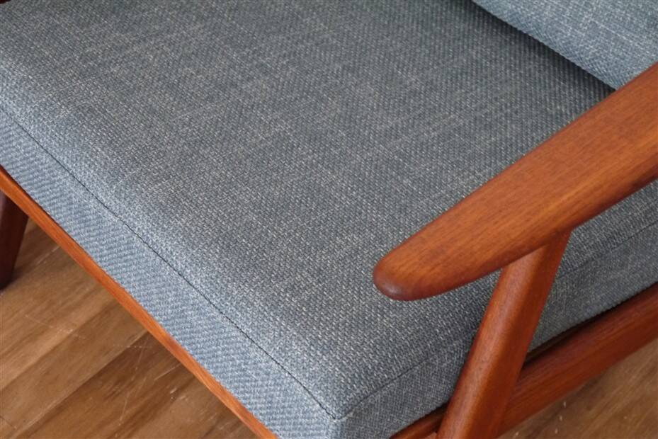 Paire de fauteuils danois en teck
