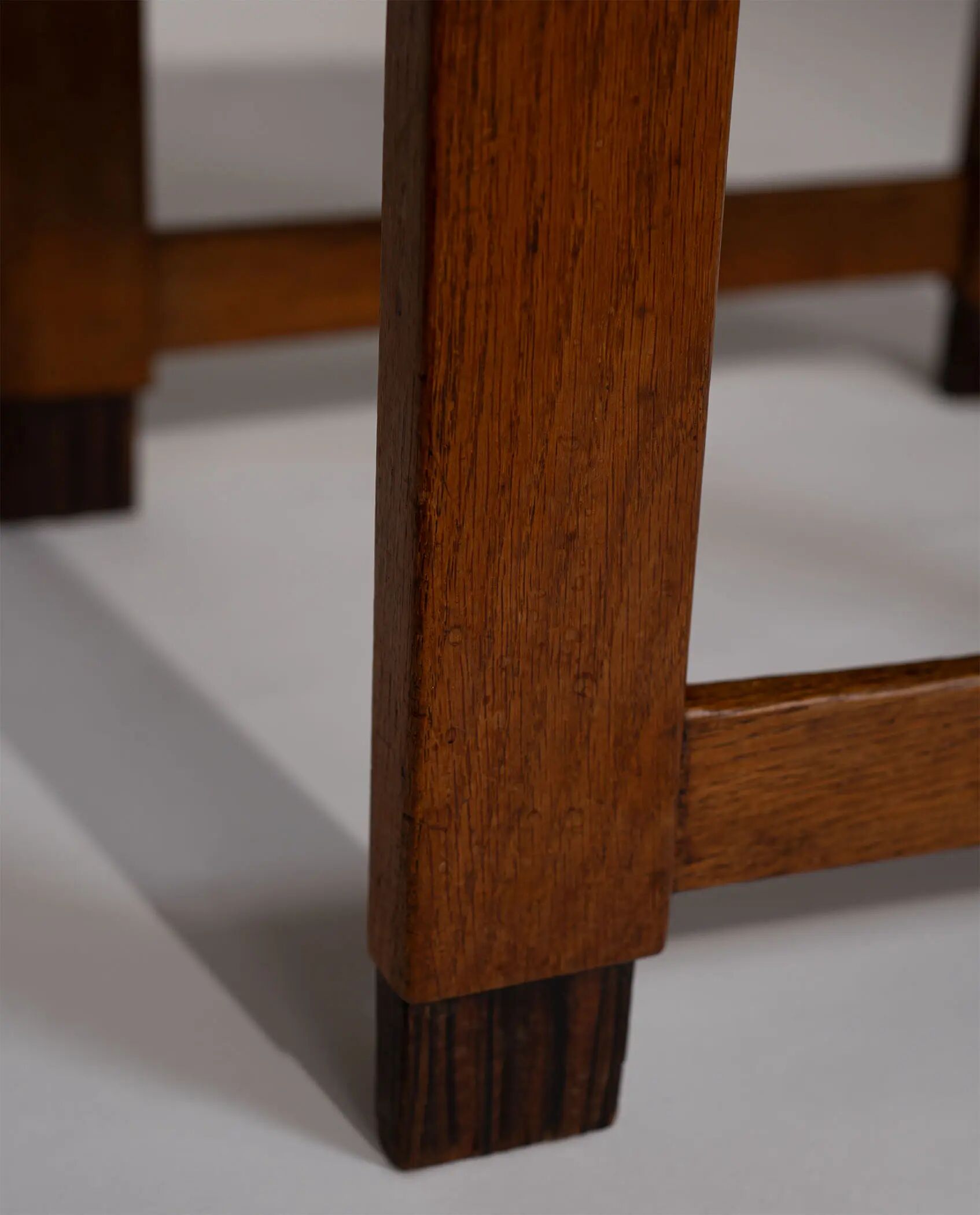 Amsterdam School oak dining chairs, Netherlands, 1920s