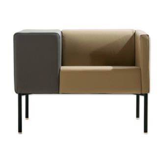Fauteuil par Kensaku Oshiro pour Viccarbe