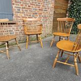 Set of 4 Windsor type chairs designed by Ethan Allen