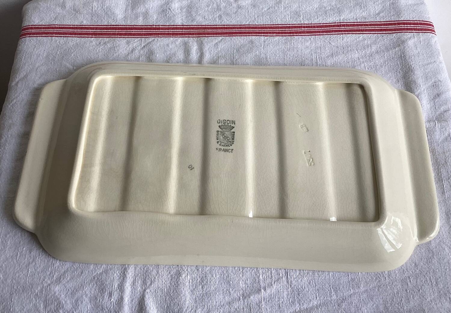 Old digoin asparagus dish