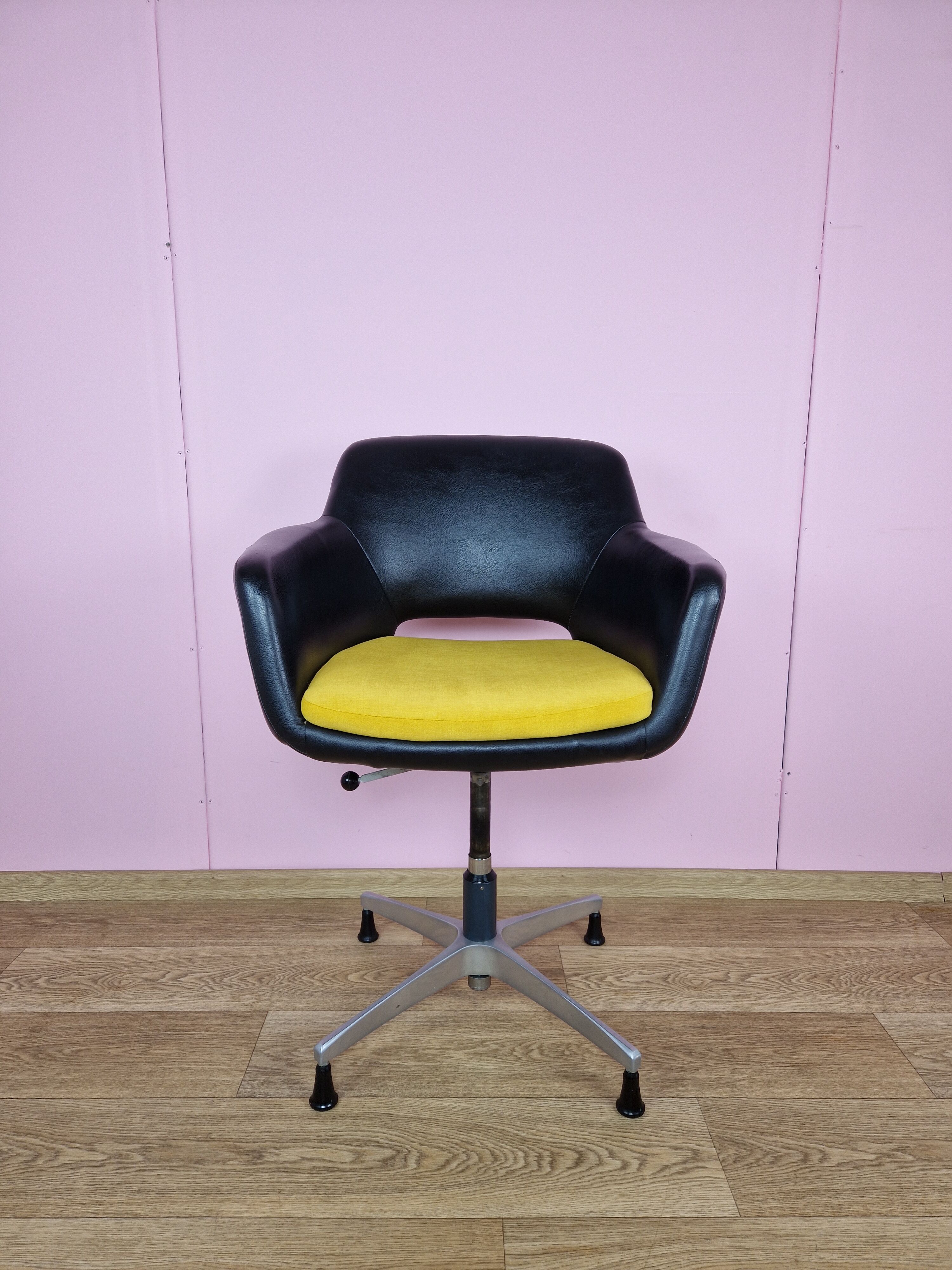 Mid-Century Swivel Office Chair attributed to Stol Kamnik, 1970s