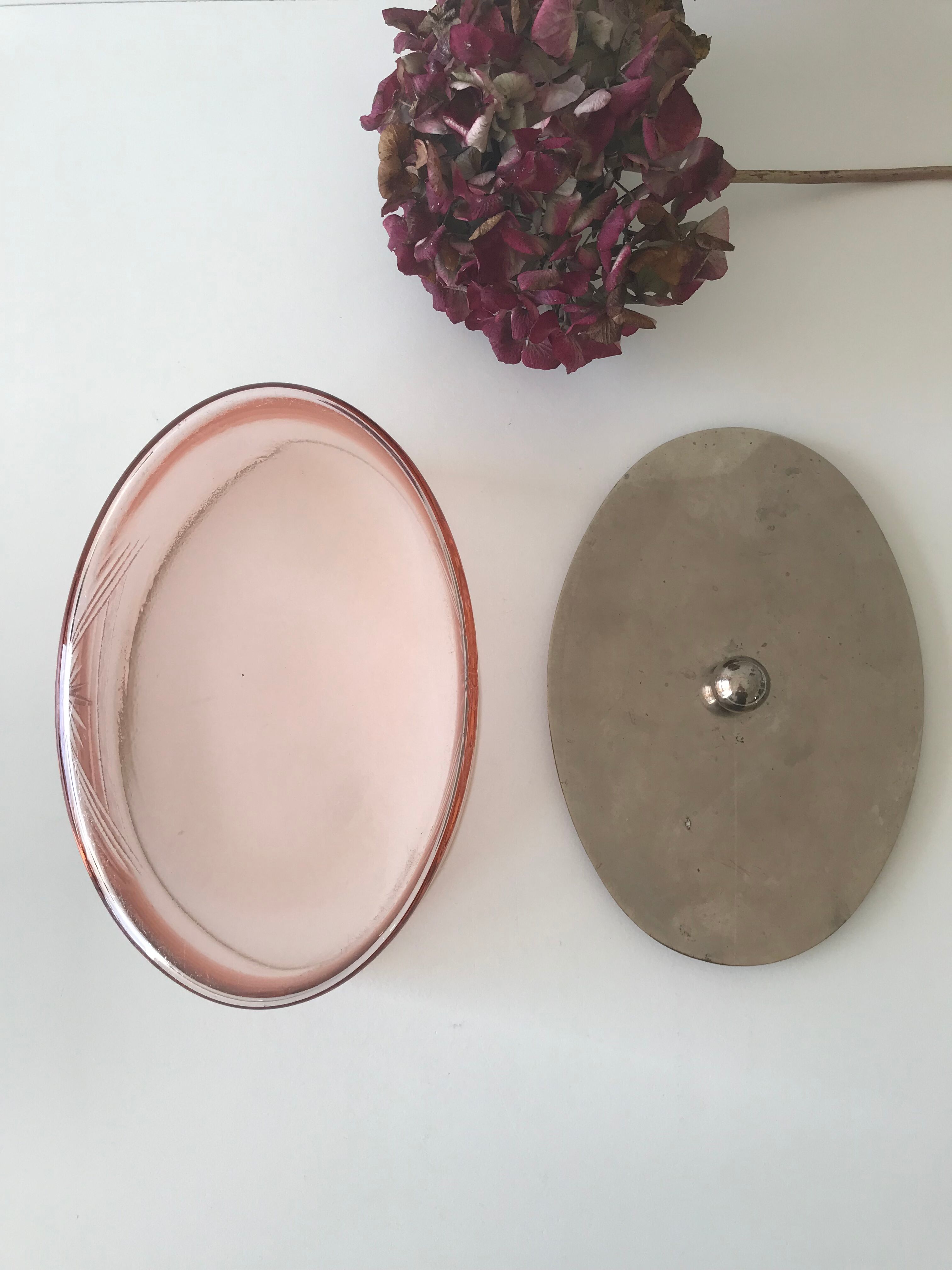 Oval glass candy