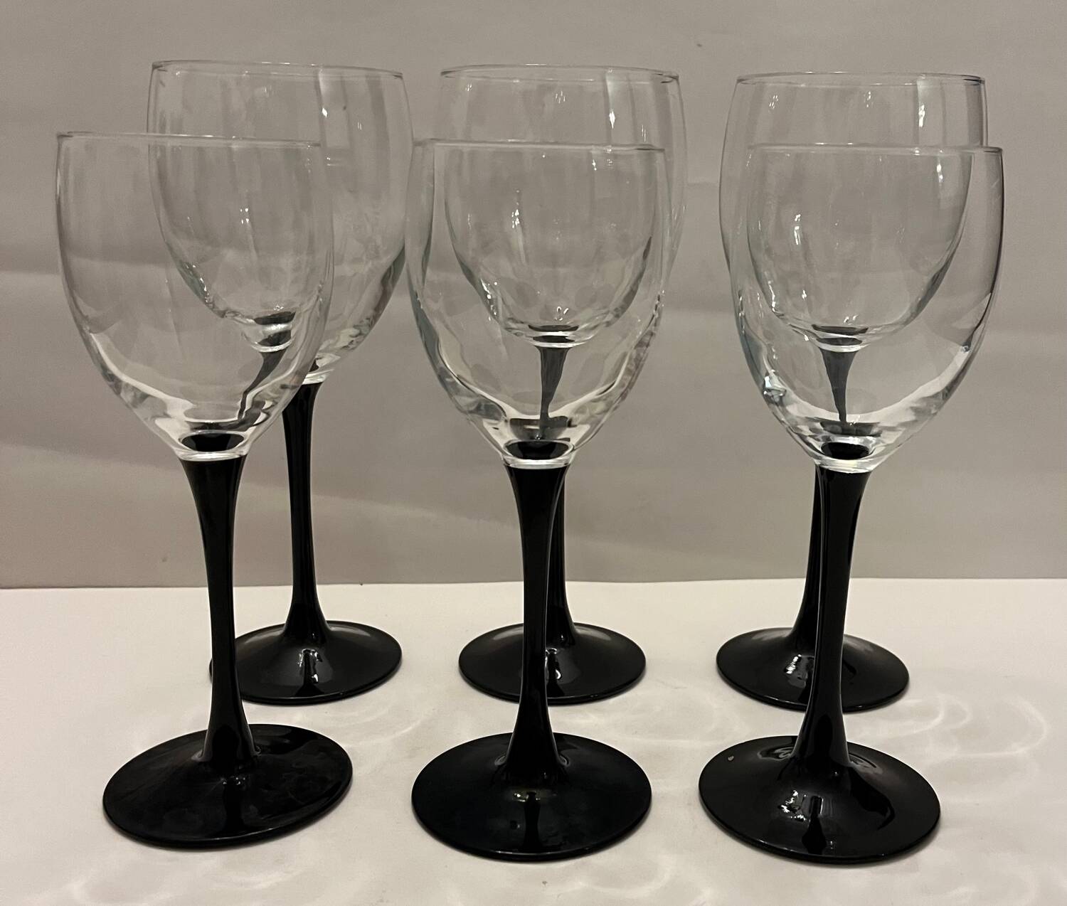 6 stemmed glasses
