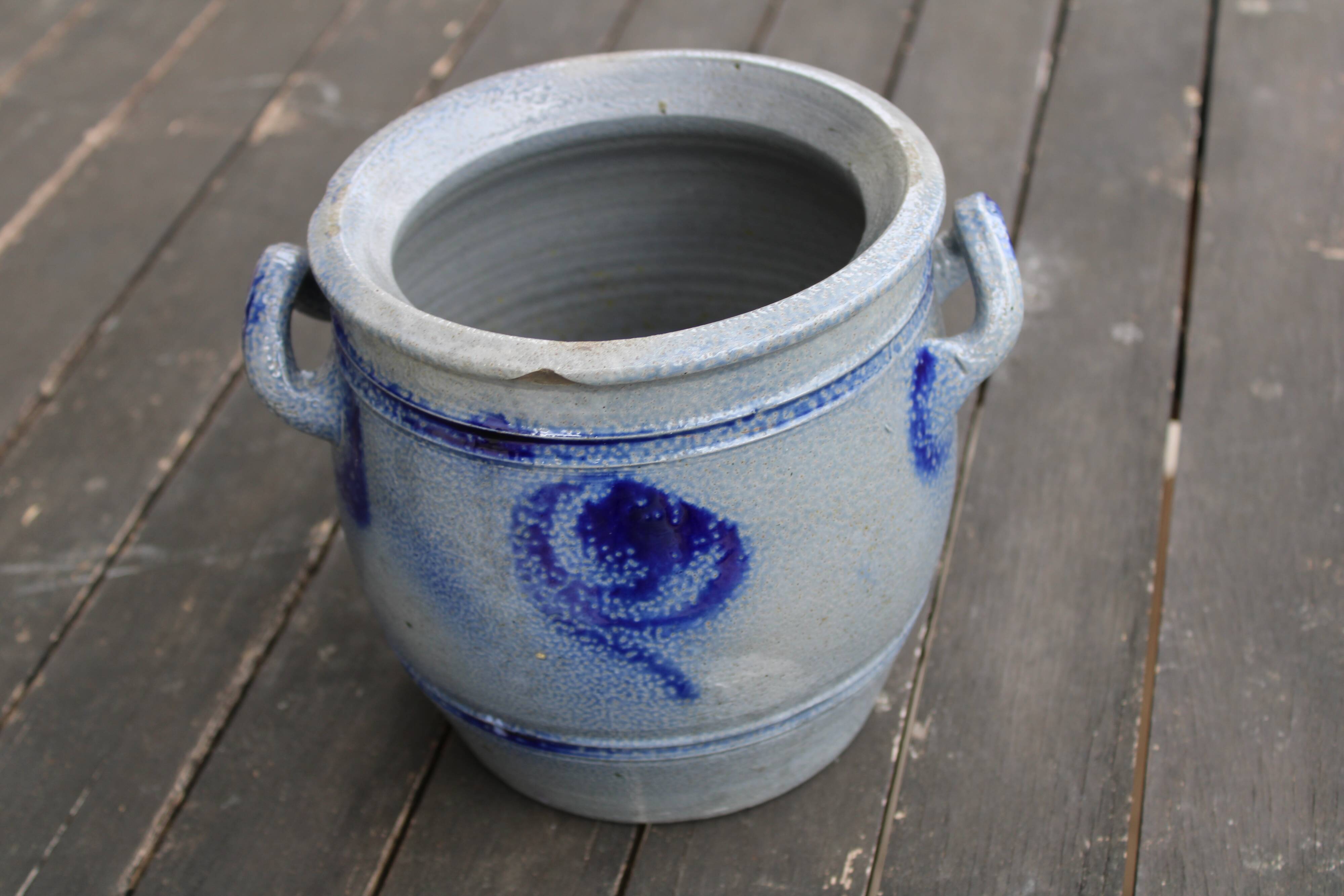 Alsace sandstone pot