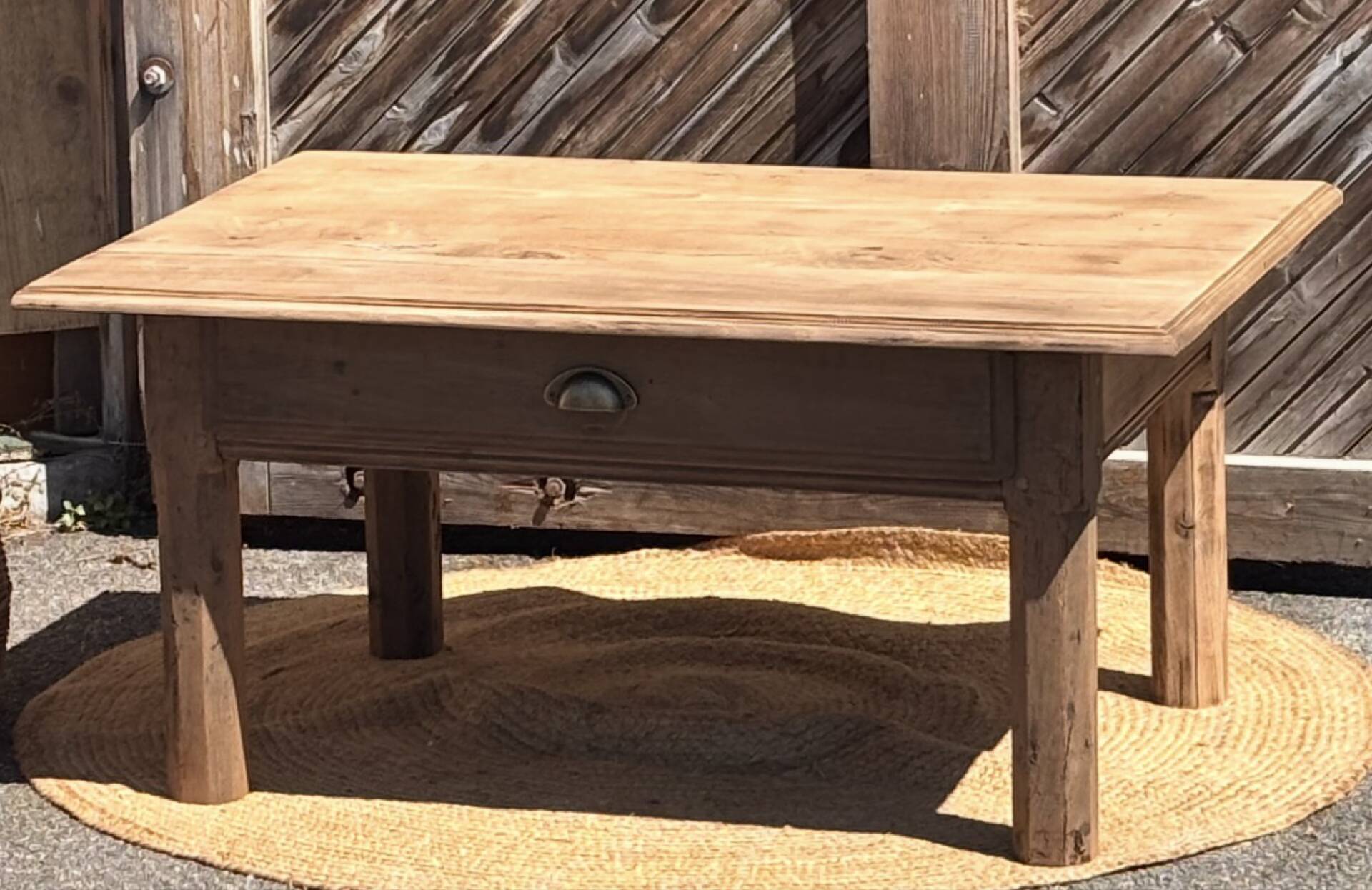 Old farmhouse coffee table in raw solid oak - 1 drawer