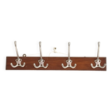 Wall hook with 4 hooks