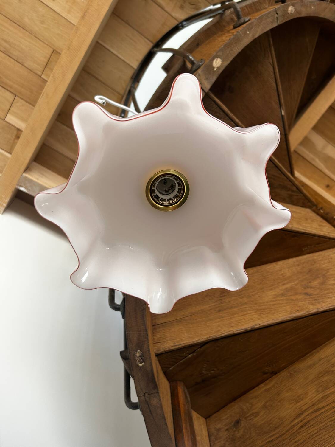 Vintage opaline suspension