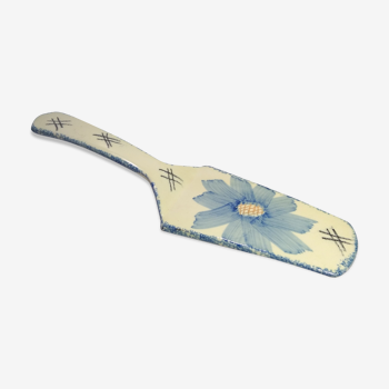 Vintage earthenware pie shovel