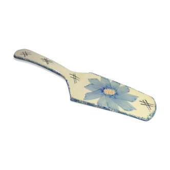 Vintage earthenware pie shovel