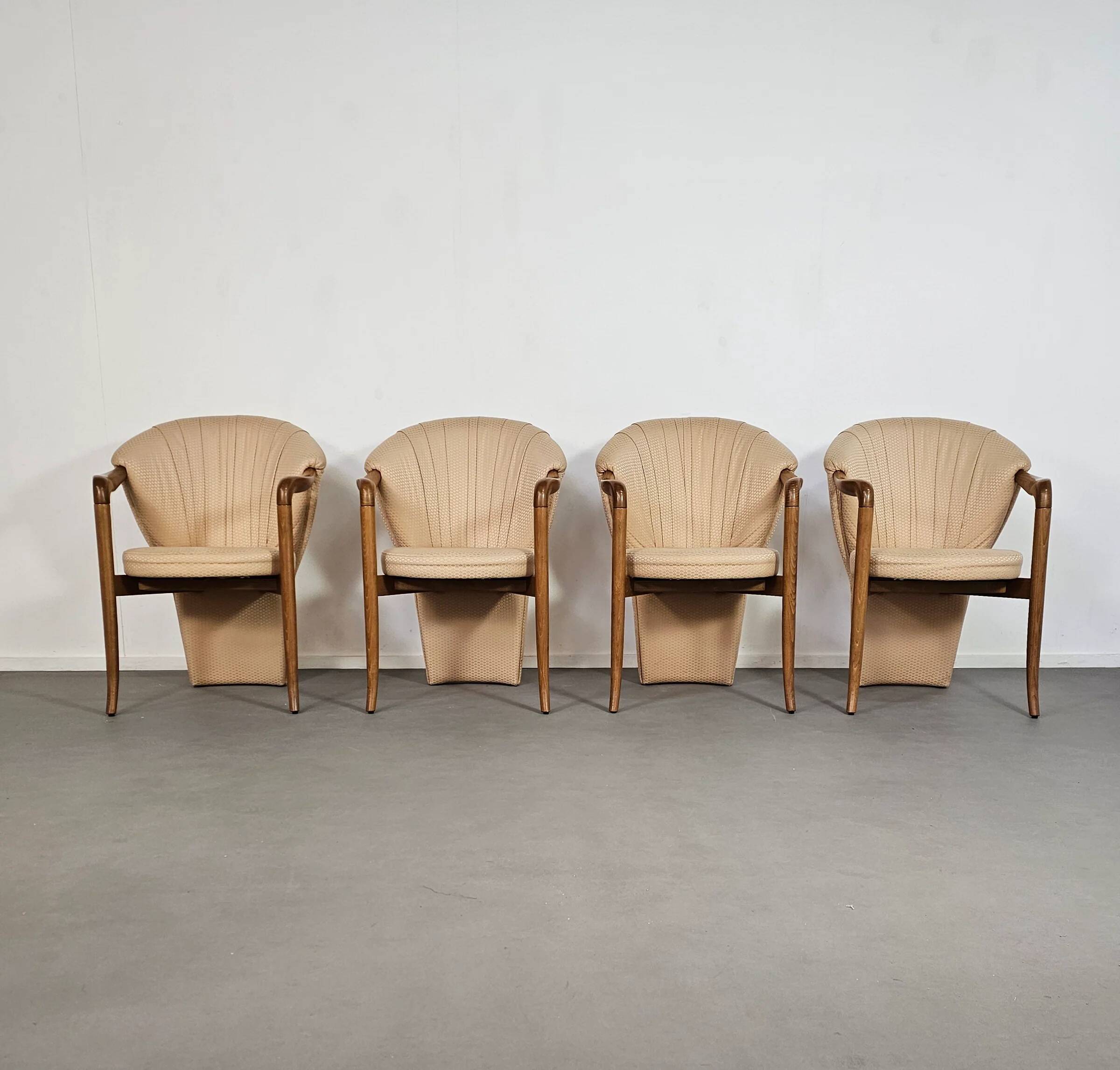 4 x Pietro Costantini chair