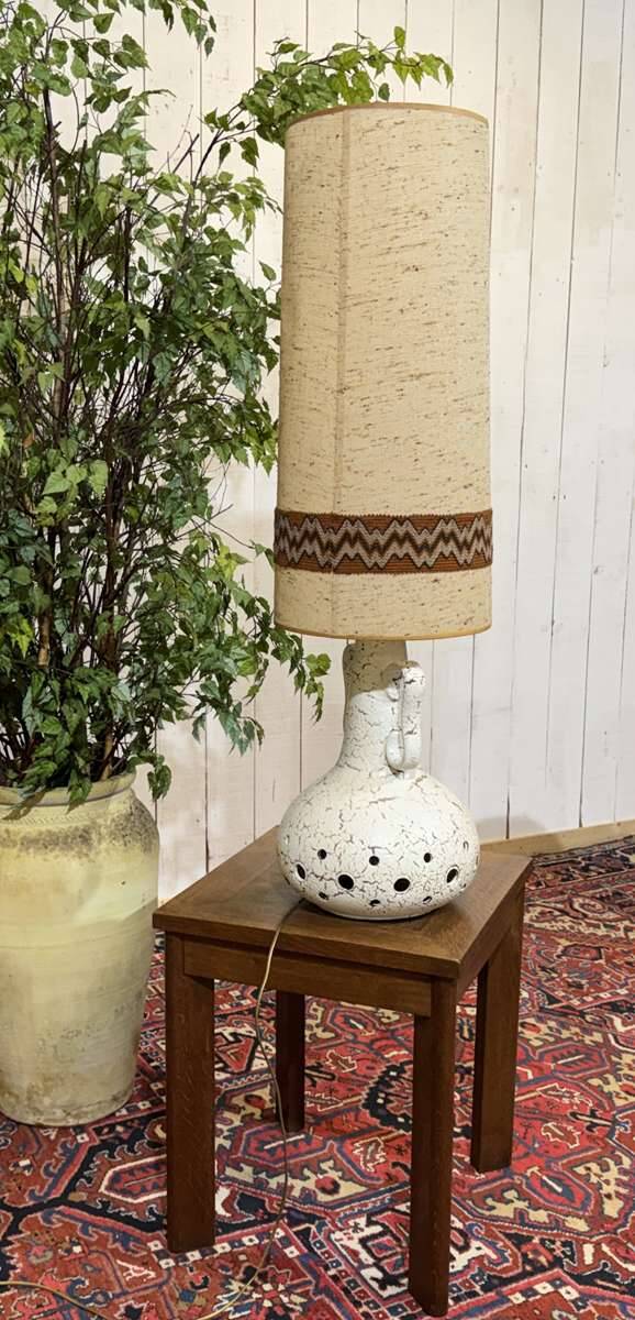 1970s lamp in white ceramic with its period shade.
