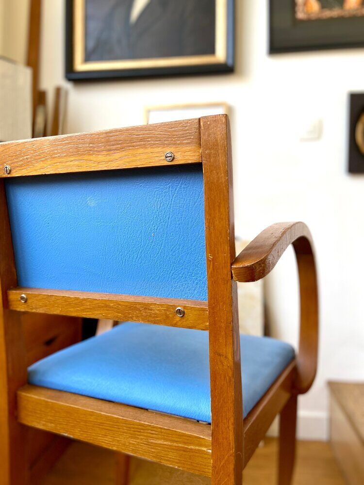 Bridge armchair in wood and blue skaï
