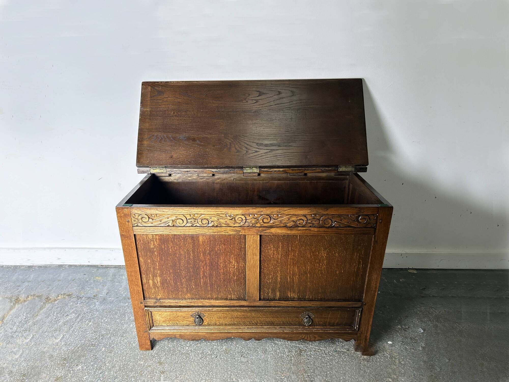Early 20th Century Oak Blanket Box Mule Chest with Drawer Jacobean Style