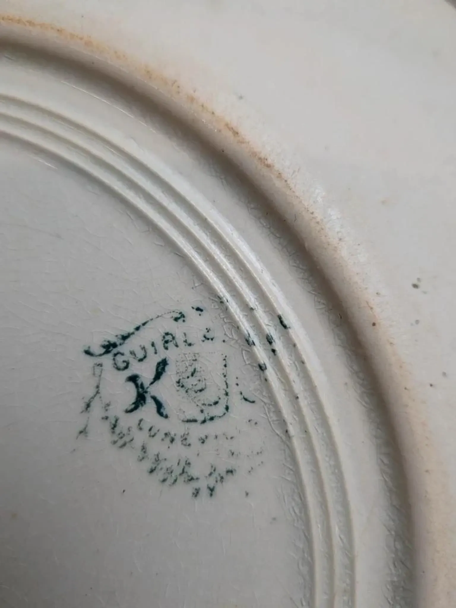 Flat plate made of ironstone Lunéville – Garland model – Antique