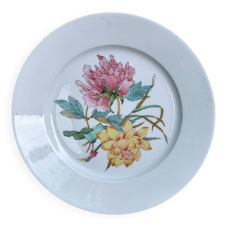 Plat en porcelaine