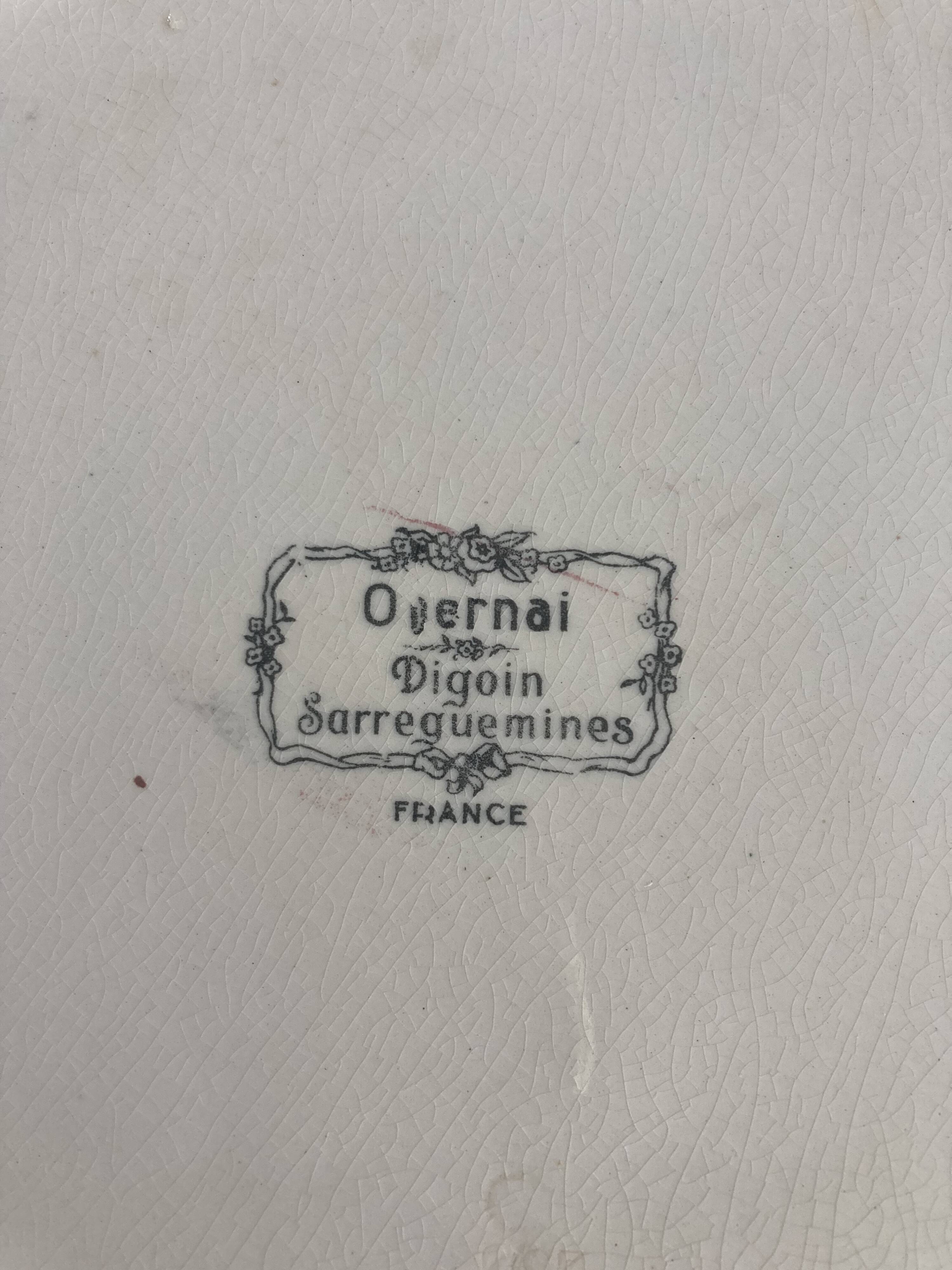 Large serving dish from the Sarreguemines pottery, 1900.