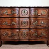 Commode Arbalette époque Louis XIV en noyer massif vers 1700