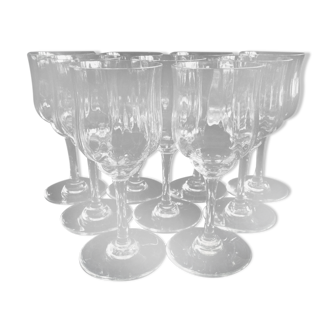 Lot de 8 verres à vin blanc en cristal Baccarat modèle Capri