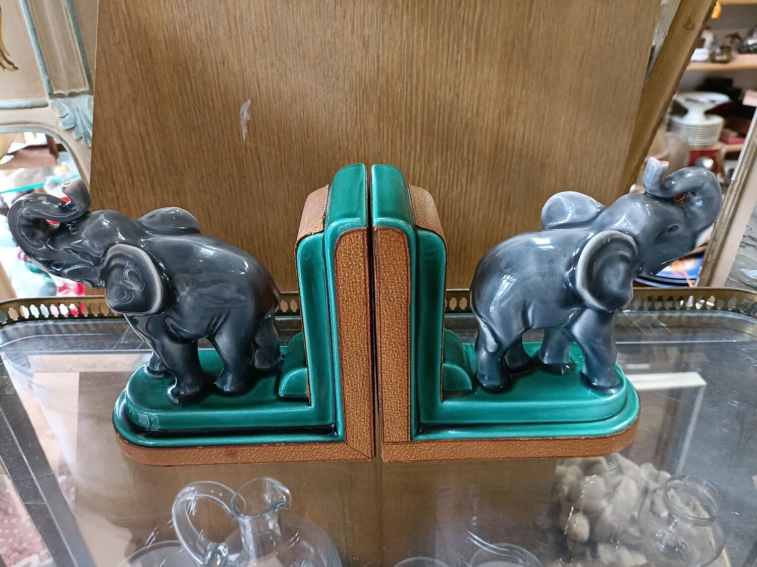 Serre livres éléphant année 50