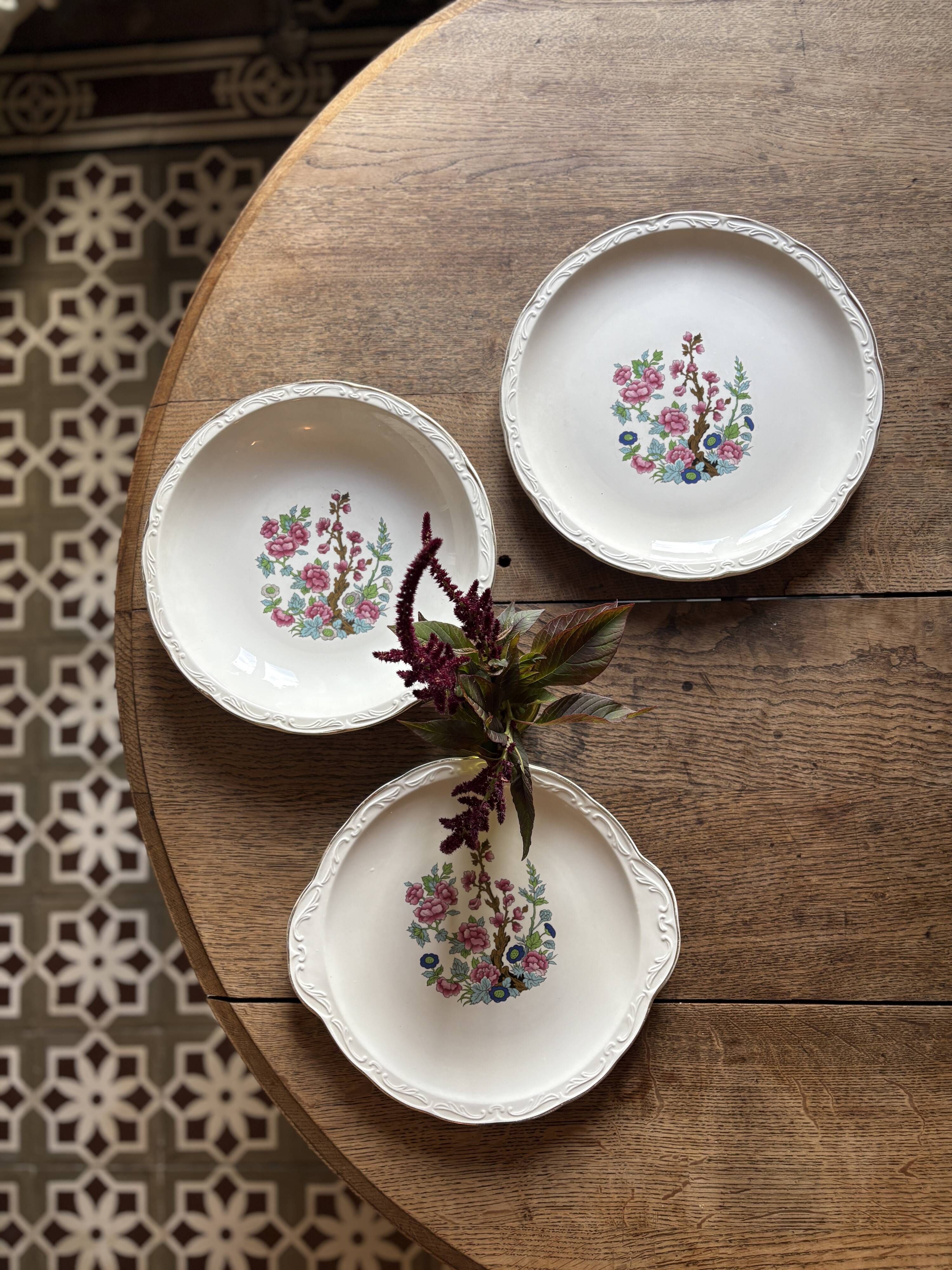Set of 3 vintage plates, "Indian Tree" pattern by Digoin