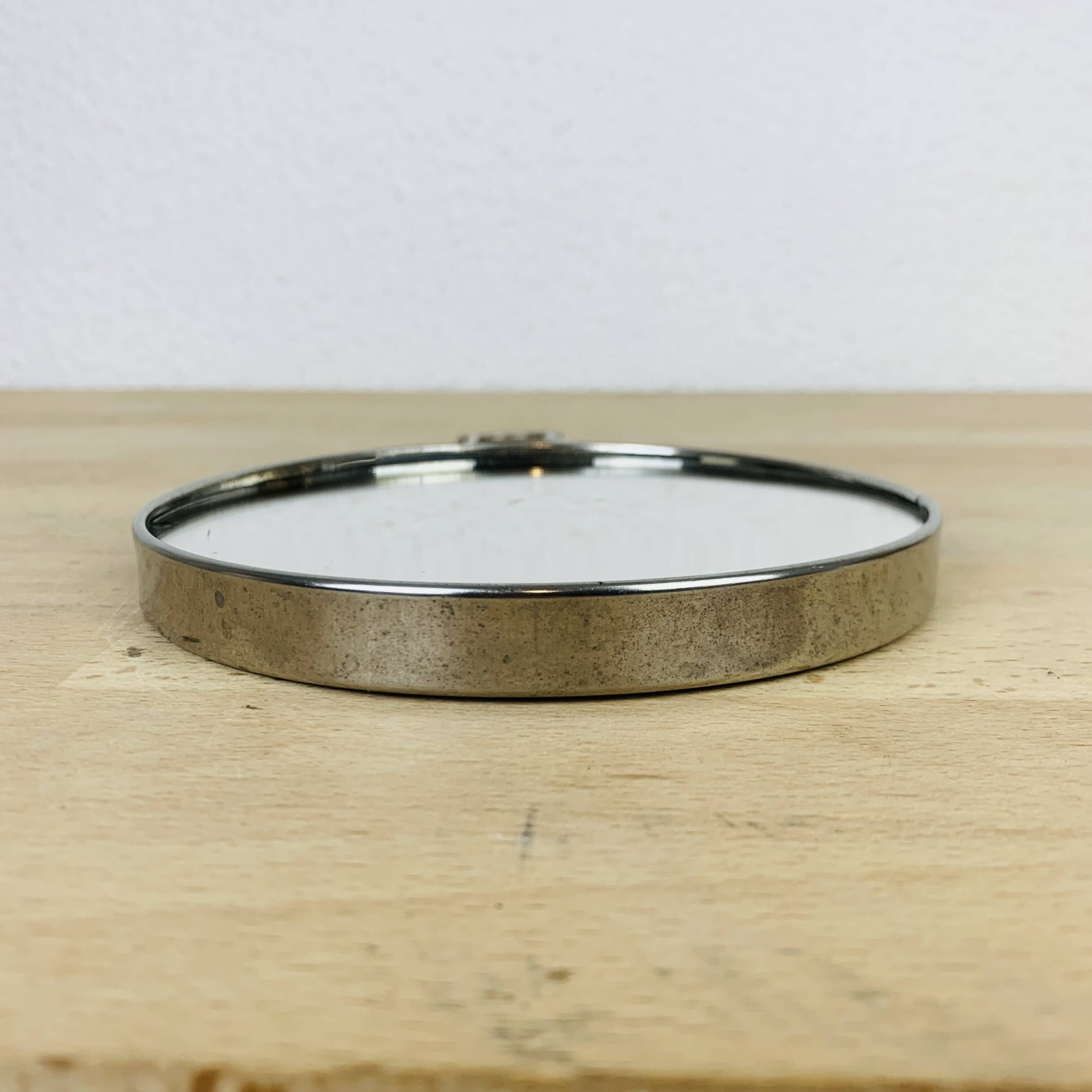 Round double-sided magnifying barber mirror