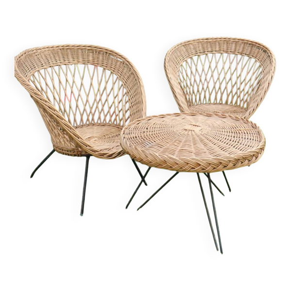 Paire de fauteuils et sa table en rotin