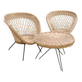 Paire de fauteuils et sa table en rotin