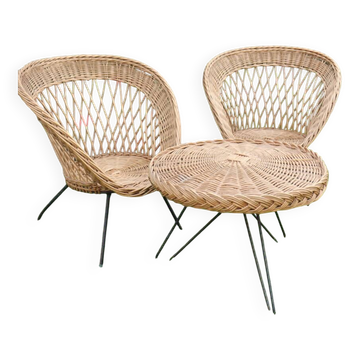 Paire de fauteuils et sa table en rotin