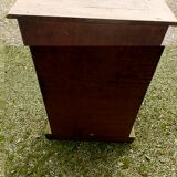 Showcase in solid wood