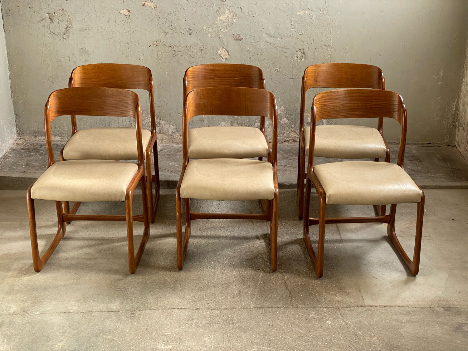 6 Baumann chairs foot sled