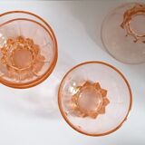 Set of 4 small cups of old pink color
