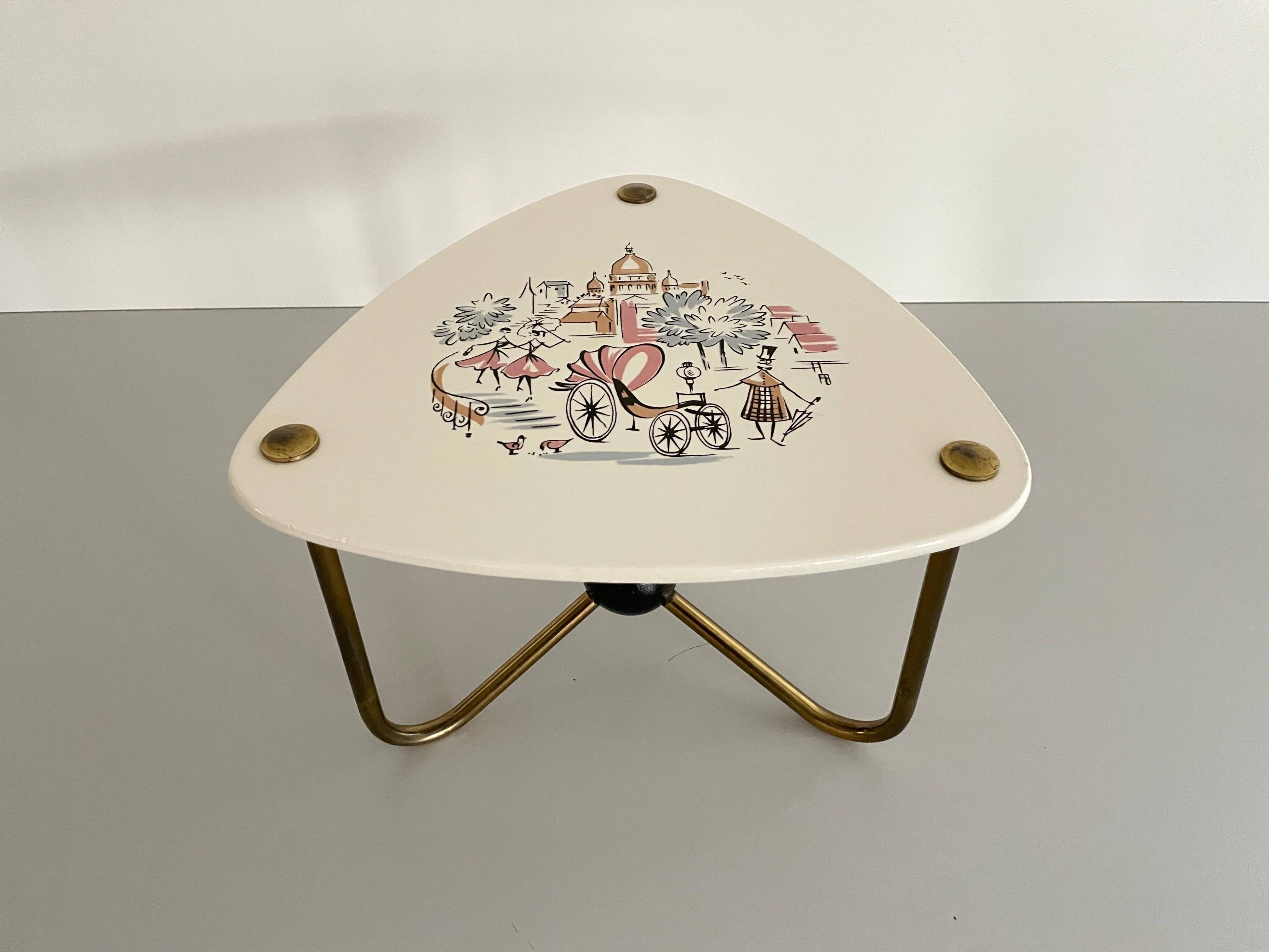 Illustrated jardinière from the mid-century with tripod legs in ceramic, 1960s, Germany.