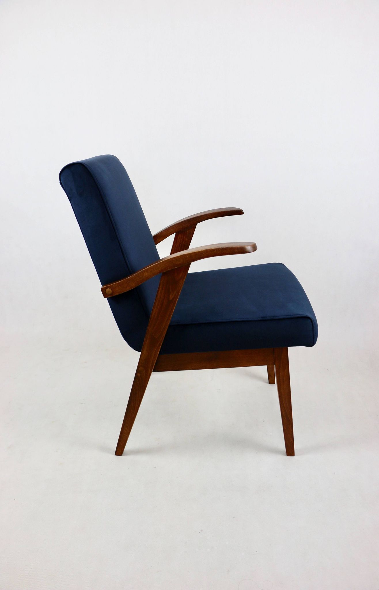 Vintage armchair 300-123, design by M. Puchała navy blue - set of 2 pieces