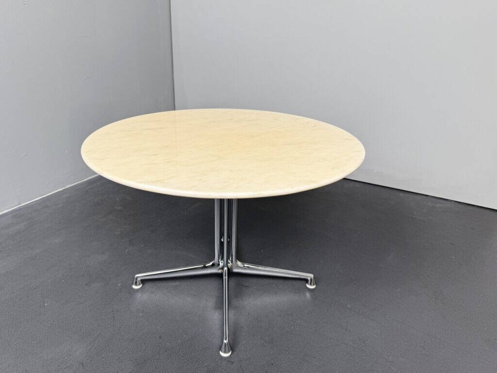 Table basse / table d'appoint La Fonda, marbre, par Charles et Ray Eames pour Herman Miller, Allemagne, années 1970.