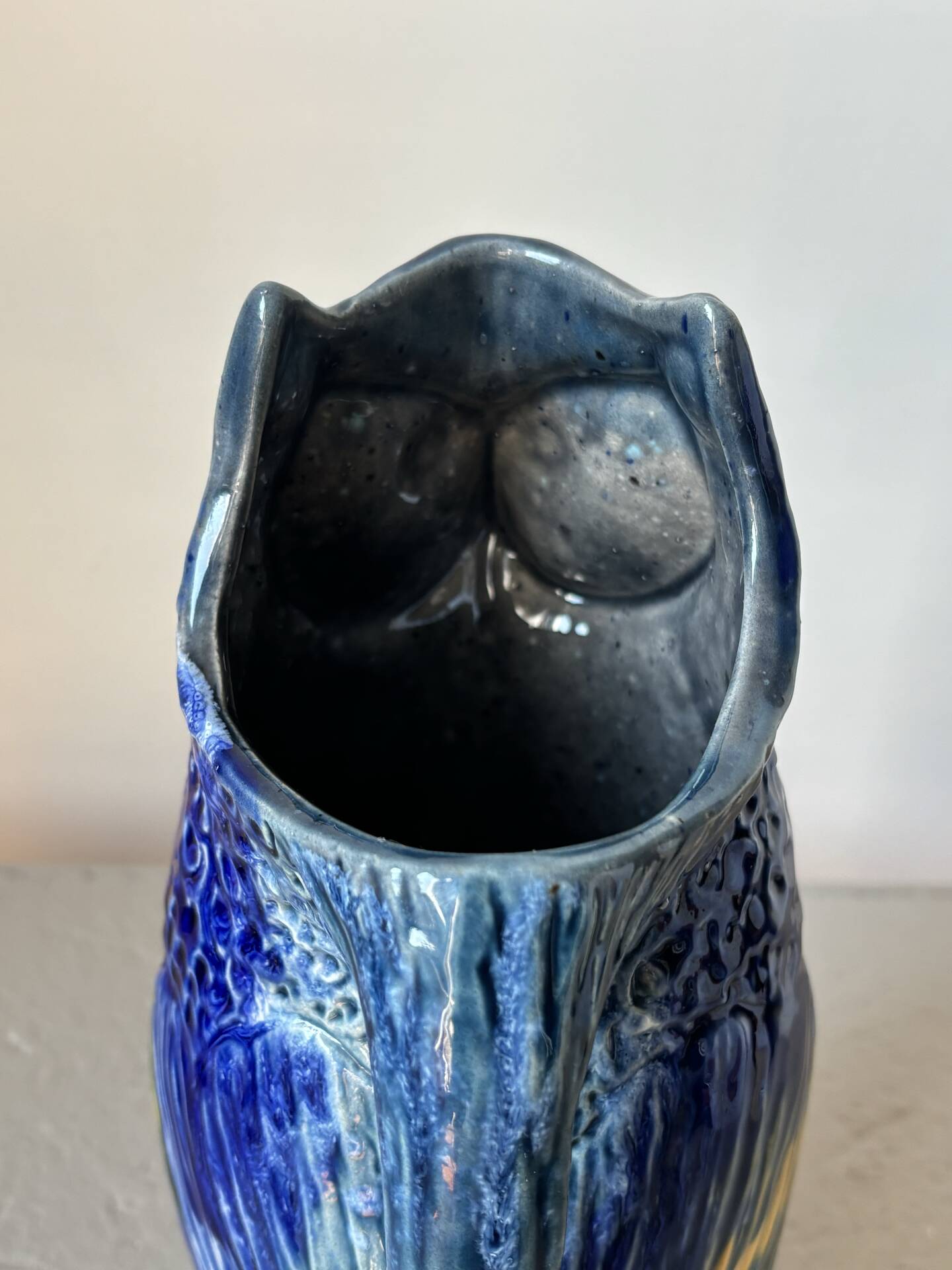 Pichet zoomorphe en céramique