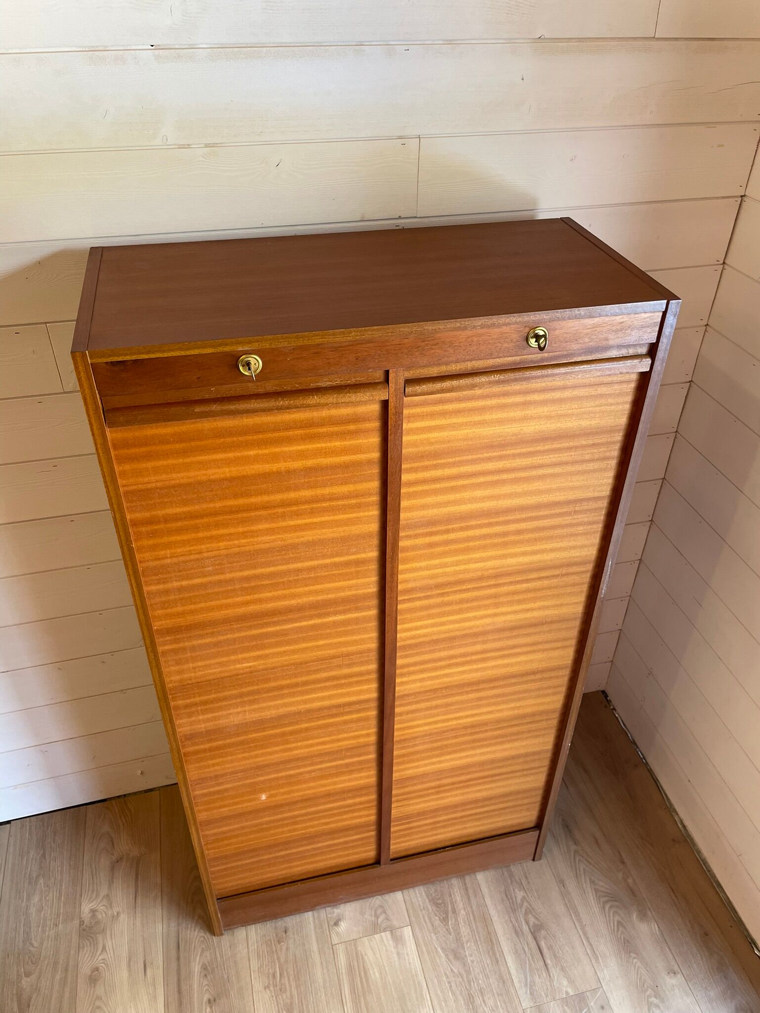 Meuble à Rideaux Vintage – Classeur / Rangement Scandinave Années 60