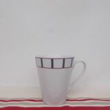 Set of 6 Basque blue and red porcelain mugs