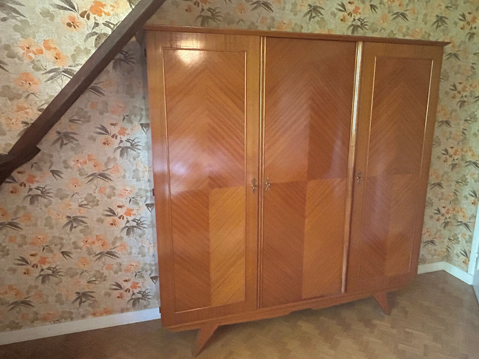Armoire vintage acajou 3 portes