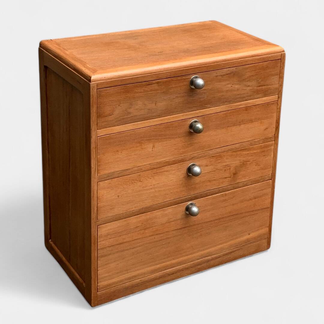Vintage chest of drawers in solid raw wood from 1950