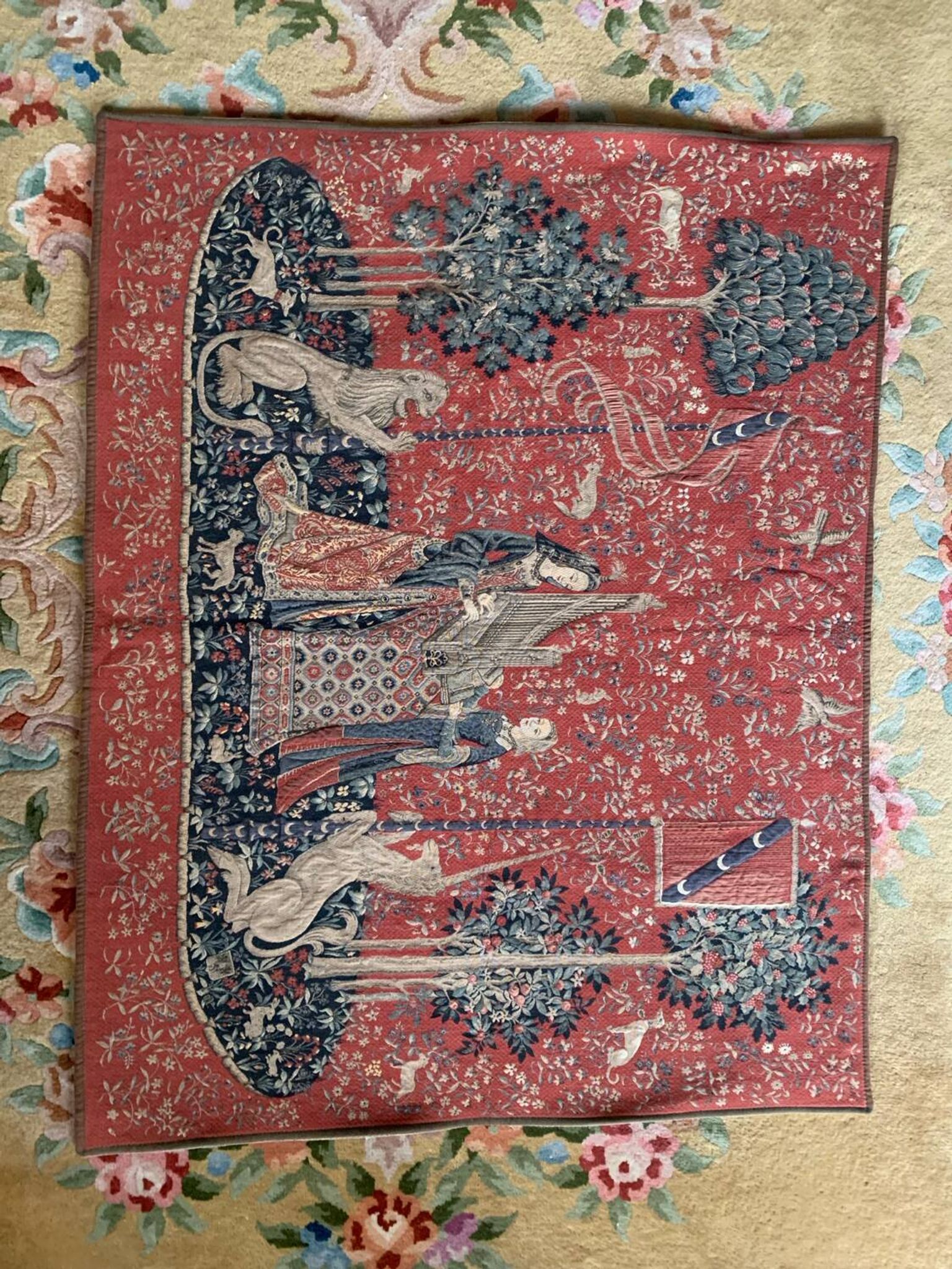 Tapestry in the Halluin stitch