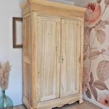 Walnut cabinet early XXth