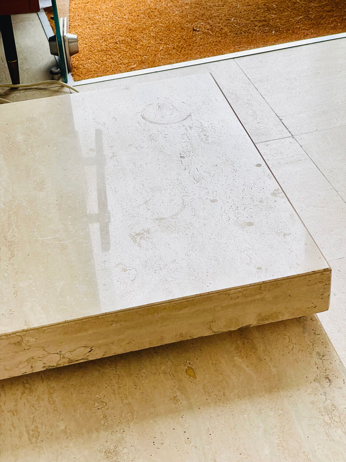 Table basse modulable en travertin – design sculptural années 70